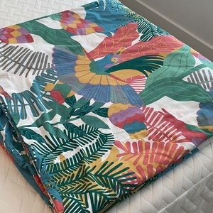 IKEA King Duvet Cover w/ Matching King Pillow Shams